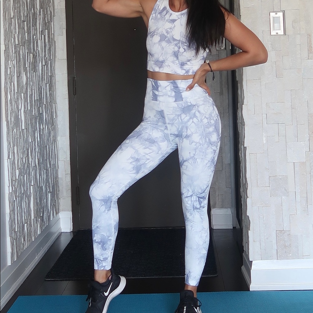Tie dye workout set xs top and bottom